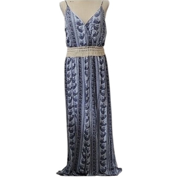 NWT Rue21 Blue and White Plunge Neck Romper - Picture 1 of 4